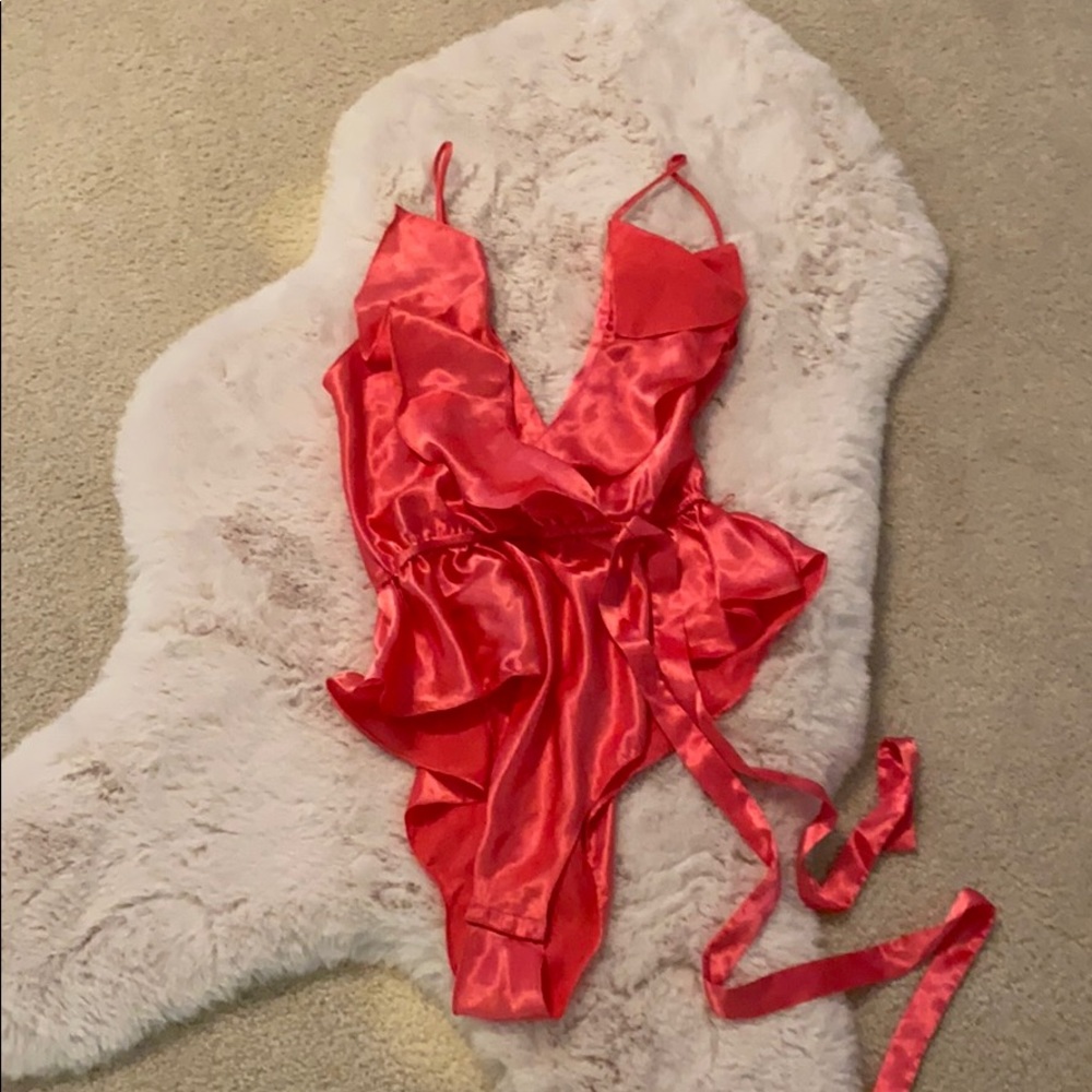 Victoria’s Secret négligée in watermelon